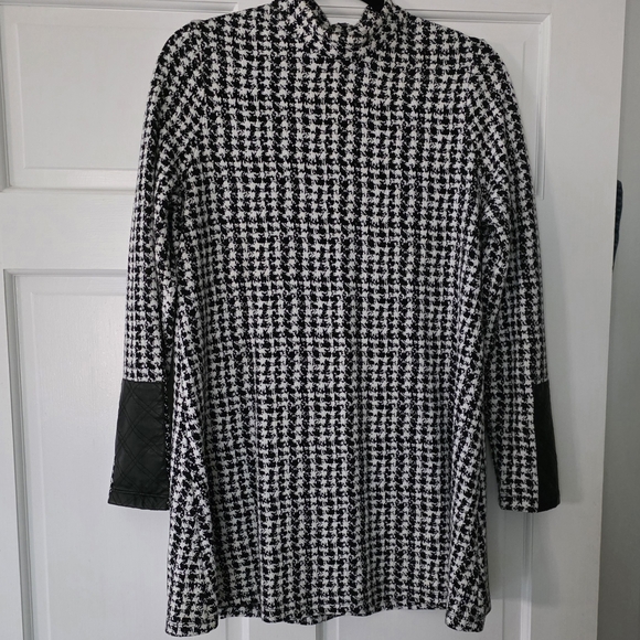 Tyler Boe Dresses & Skirts - Tyler Boe Monochrome Houndstooth Long Sleeve Dress
